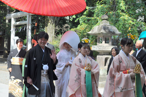 大安吉日 大国魂神社で結婚式 名嘉真麻希のスケッチブログ Maki Nakama S Sketchbook