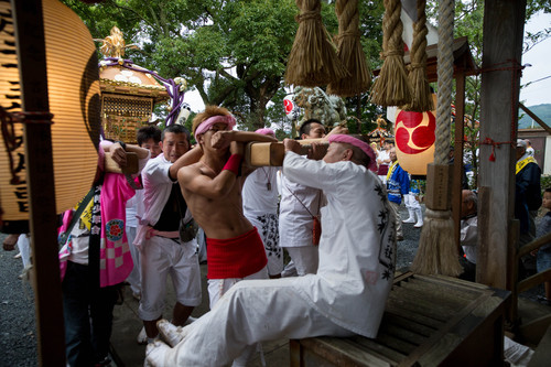 吉保八幡の流鏑馬_c0153446_2211402.jpg