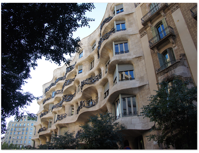 西地中海クルーズ(15) 「カサ・ミラ」食事付きナイトツアー_d0210324_6585119.jpg