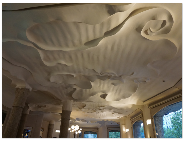 西地中海クルーズ(15) 「カサ・ミラ」食事付きナイトツアー_d0210324_705082.jpg