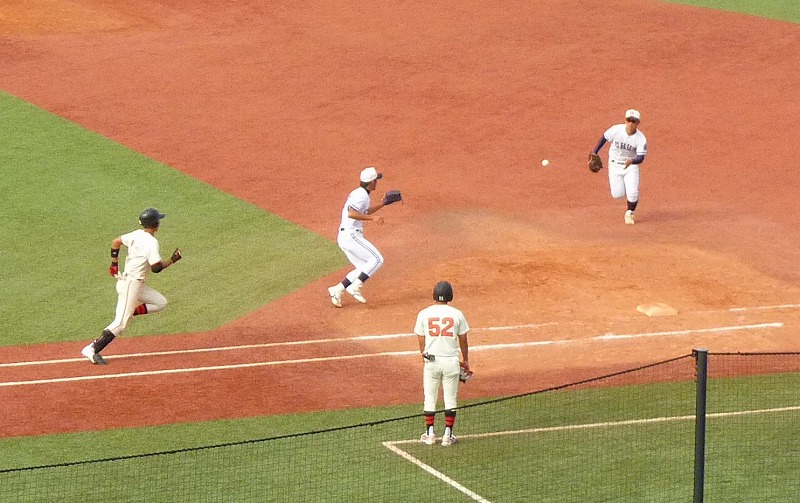日本大対中央大 9月30日 東都大学野球1部 前半_b0166128_17312916.jpg