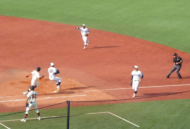 日本大対中央大 9月30日 東都大学野球1部 後半_b0166128_19525861.jpg