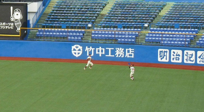 日本大対中央大 9月30日 東都大学野球1部 後半_b0166128_2193845.jpg