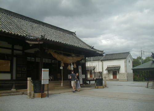 ●神社の造形―倉敷の阿智神社の本殿と荒神社_d0053294_22424981.jpg