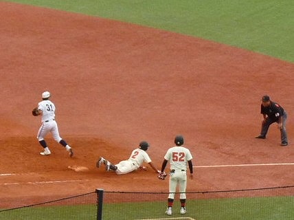 中央大対日本大 10月1日 東都大学野球1部 前半_b0166128_1522278.jpg