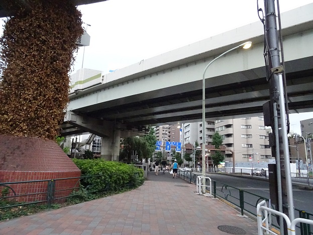 d0296341_8314931.jpg