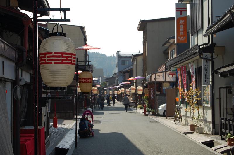 　2015年　秋の高山祭り 其の６　宵祭りの獅子舞と御巡幸行列_f0290971_14243563.jpg