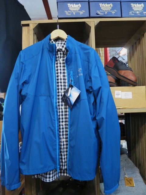 ARK\'TERYX　秋のレイヤーSTYLE に最適な･･･SQUAMISH JACKET！★！_d0152280_1346286.jpg