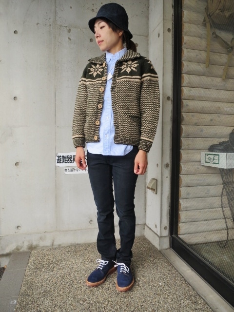 今季は、当店・別注色にて。。。INVERALLAN　SNOW FLAKE (雪柄) LUMBER CARDIGAN！♪！_d0152280_17543827.jpg