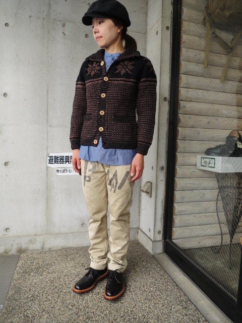 今季は、当店・別注色にて。。。INVERALLAN　SNOW FLAKE (雪柄) LUMBER CARDIGAN！♪！_d0152280_1881914.jpg