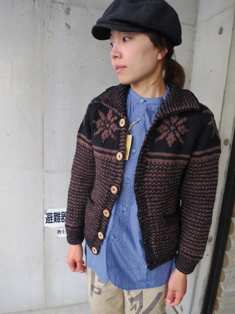 今季は、当店・別注色にて。。。INVERALLAN　SNOW FLAKE (雪柄) LUMBER CARDIGAN！♪！_d0152280_188248.jpg