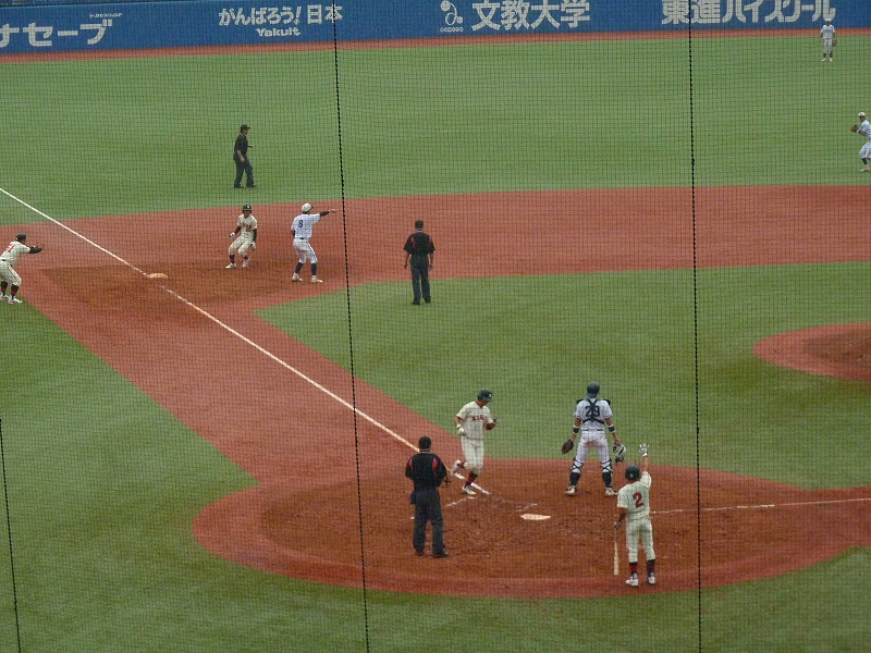 中央大対日本大　１０月１日　東都大学野球１部　後半_b0166128_11453215.jpg