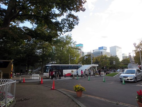 【一泊二日の北海道旨し旅】⑰札幌大通公園のオータムフェスト2015_b0009849_15452420.jpg