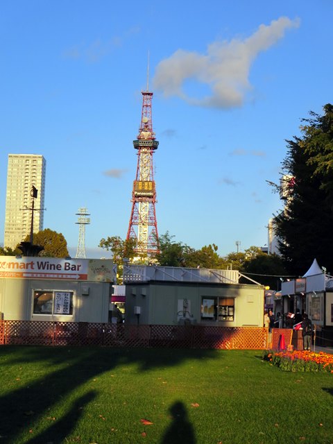 【一泊二日の北海道旨し旅】⑰札幌大通公園のオータムフェスト2015_b0009849_1558876.jpg
