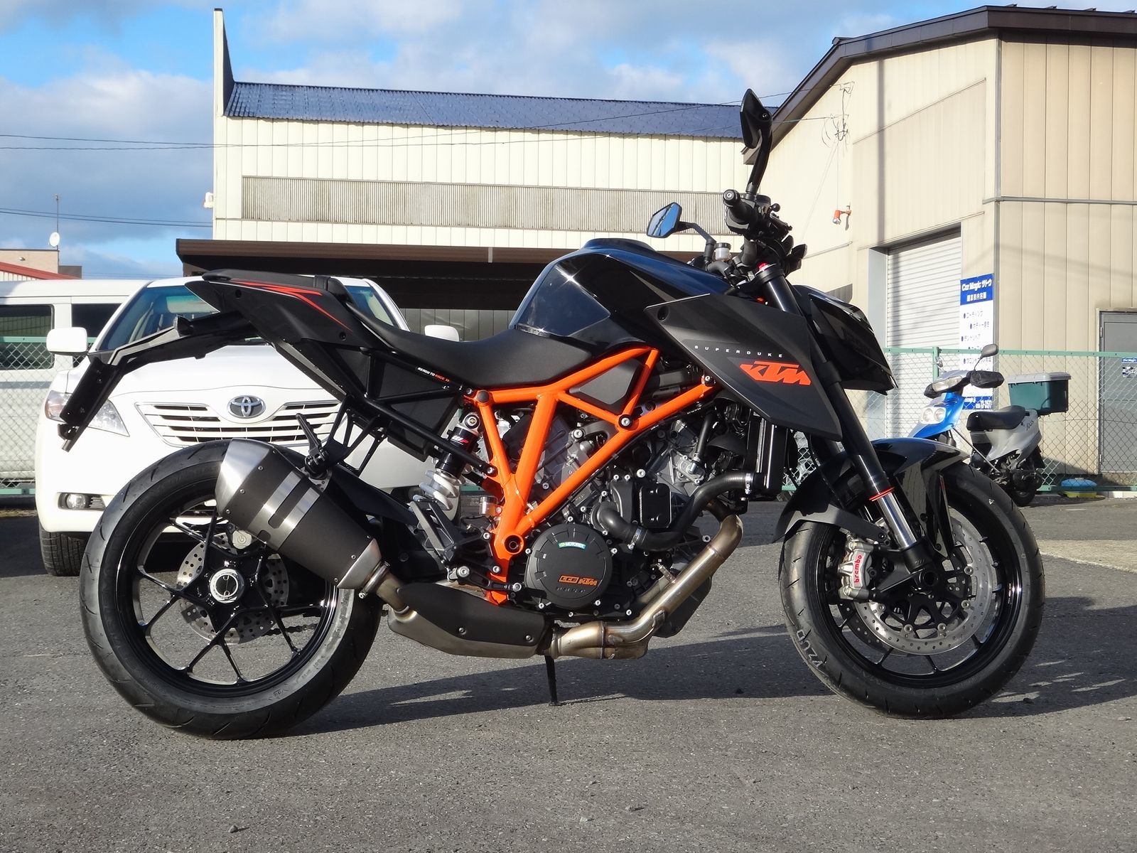 1290 Super Duke R ほんのちょっと化粧直し_f0004270_21182449.jpg