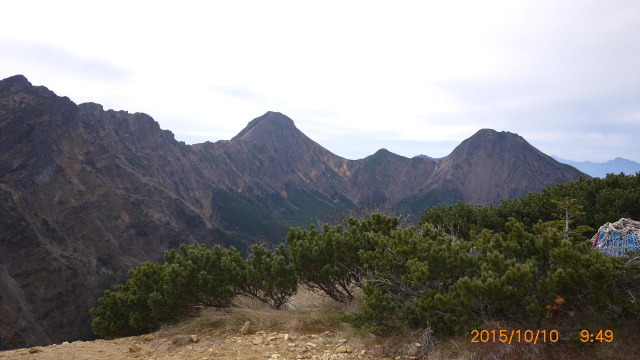 10/10（土）　八ヶ岳（硫黄岳・横岳・赤岳）　景色が最高でした！_c0133096_15460450.jpg