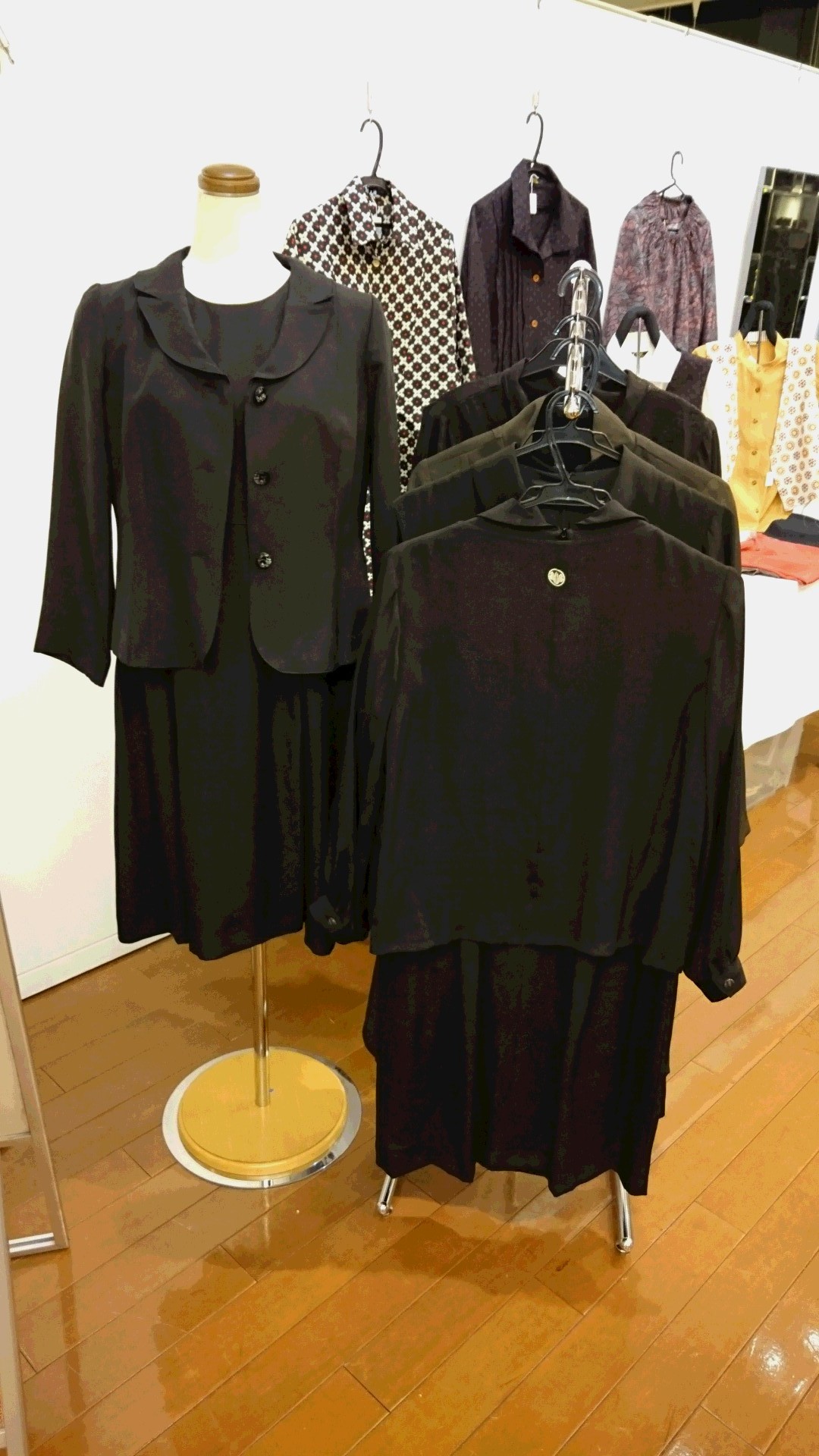 小林登志子先生の展示会 ヴォーグ学園札幌校ブログ