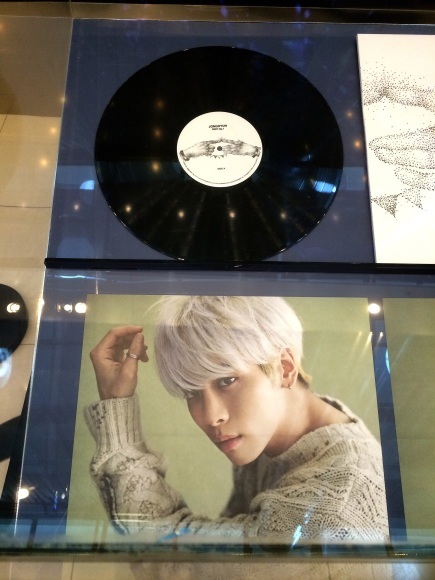 THE STORY BY JONGHYUN @ COEX　LP盤予約が難易度高い 編_e0064860_23042621.jpg