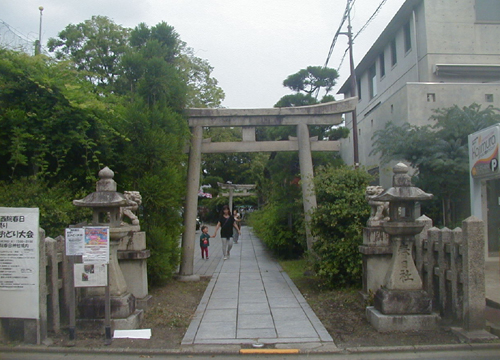 ●神社の造形―西院春日神社_d0053294_282046.jpg