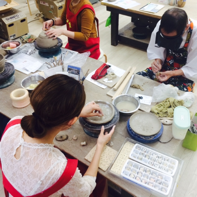 都会の陶芸と造形。_a0050302_3342670.jpg