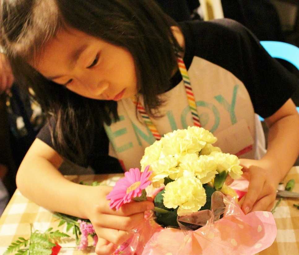 大盛況！親子の笑顔いっぱいの花育イベント「キラキラライフセミナー」_d0339703_14580390.jpg