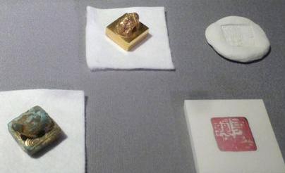 e0126875_1371412.jpg