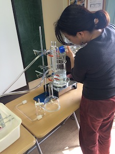 インスト授業で 蒸留器の体験実習💓_a0191183_15433696.jpg