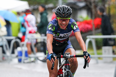 金栄堂サポート:シエルヴォ奈良・山下貴宏選手 JPT 第21戦 輪島ロードレースご報告&インプレッション!_c0003493_1324935.jpg