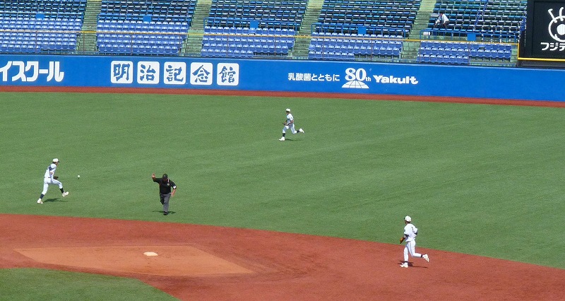 中央大対駒澤大 10月6日 東都大学野球1部 後半_b0166128_2314516.jpg