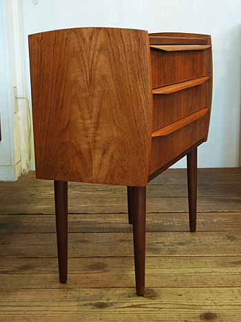 small chest_c0139773_18163043.jpg
