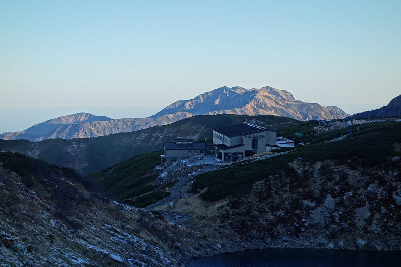 立山の早朝トレッキング_d0116009_81854.jpg