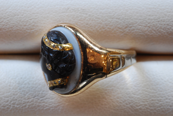 ブラッカムーアカメオリング オーナー末永のひとりごと