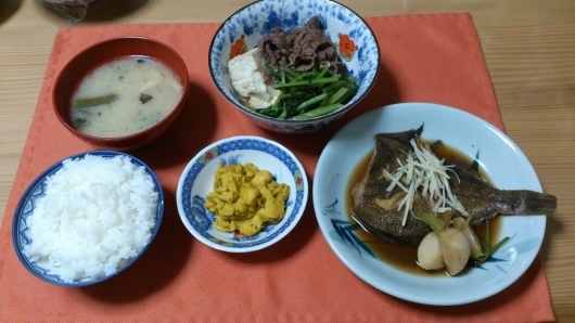 カレイの煮付け。肉豆腐。カボチャ、豆のサラダ_d0008356_19442796.jpg