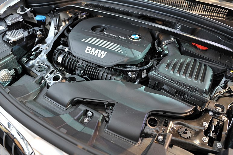 BMW・新型X1発表_b0221295_11591750.jpg