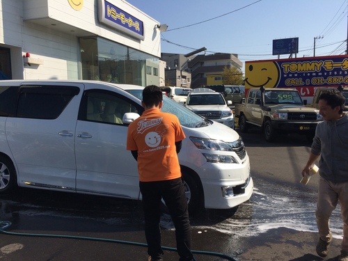 10月17日 店長のニコニコブログ!今日は納車ラッシュです☆_b0127002_06694.jpg