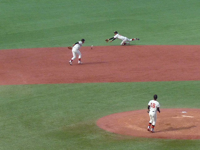 亜細亜大対日本大 10月6日 東都大学野球1部 前半_b0166128_11141967.jpg