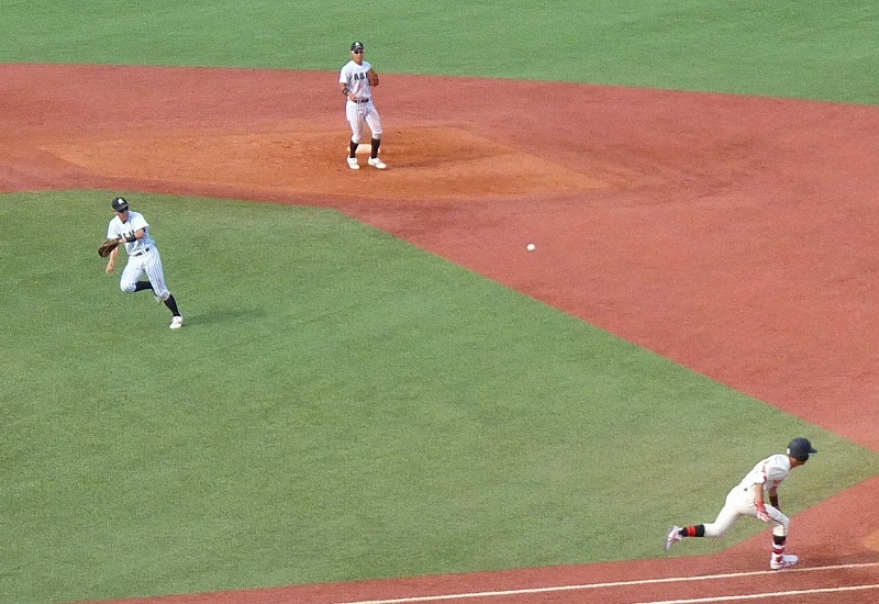 亜細亜大対日本大 10月6日 東都大学野球1部 前半_b0166128_125534.jpg