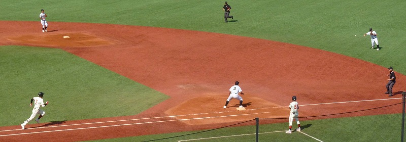 亜細亜大対日本大 10月6日 東都大学野球1部 前半_b0166128_9145523.jpg