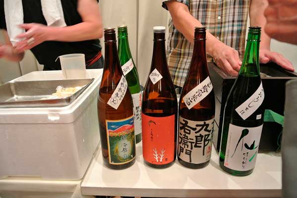 【地酒屋こだま 五周年記念感謝祭!!】_a0005436_1232342.jpg