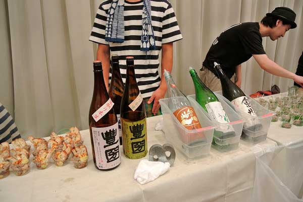 【地酒屋こだま 五周年記念感謝祭!!】_a0005436_12523088.jpg