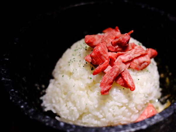 「霞が関・虎の門 ヒレ肉の宝山 霞が関店　ヒレ肉ディナー」_a0000029_0253711.jpg