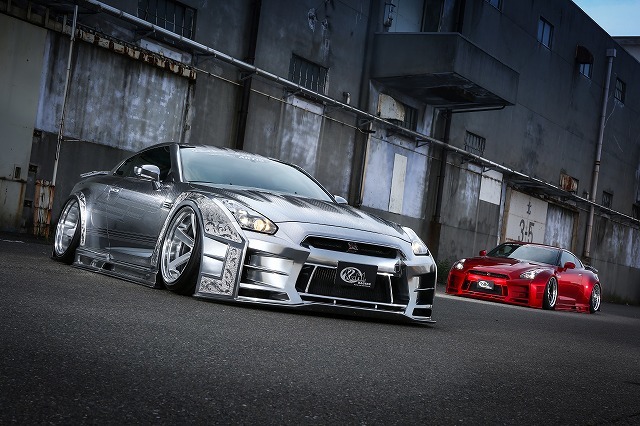 ｋｕｈｌｒａｃｉｎｇ ａｒｔｉｓ ｒ３５ｇｔ ｒエアロ メタル キャンディペイント米国ｓｅｍａショー出展予定 Kuhl 片岡ブログ