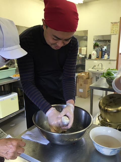 東京からのお客様、よもぎの会さんの田舎料理作り体験。_d0182179_2135960.jpg