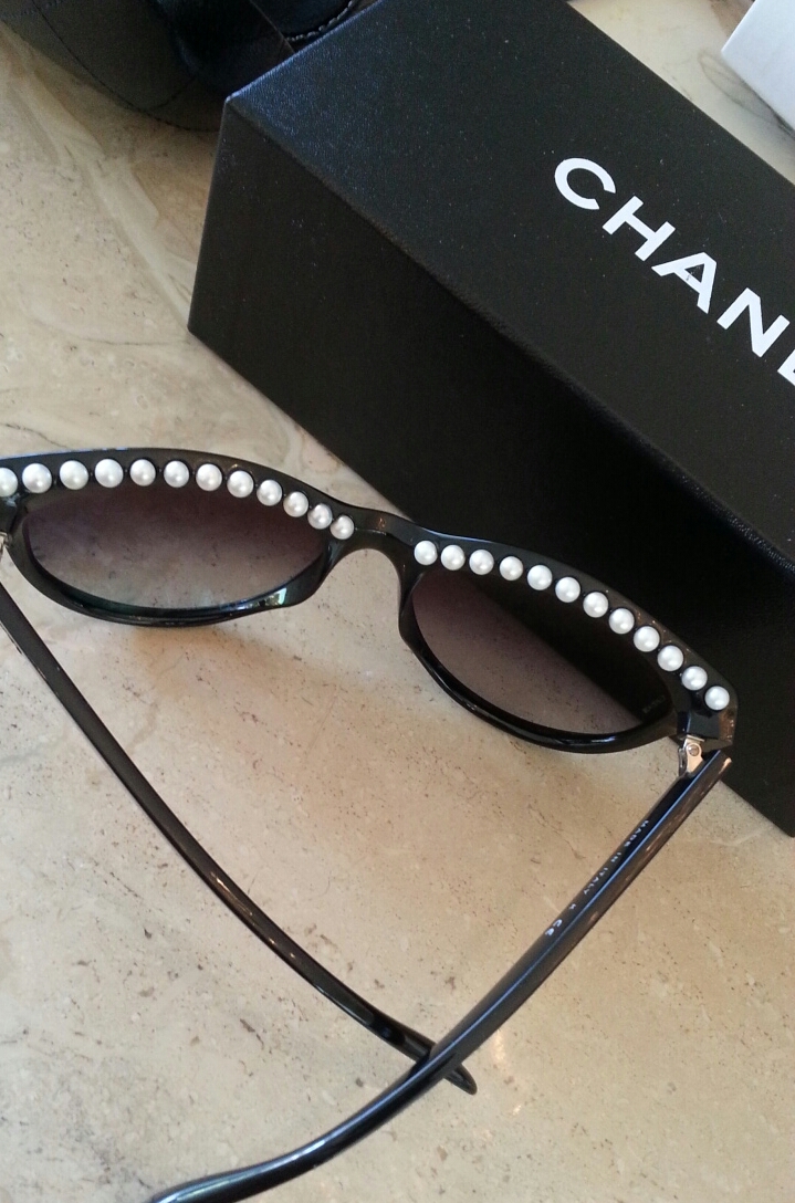 CHANELパールサングラス♪_d0339883_11180013.jpg