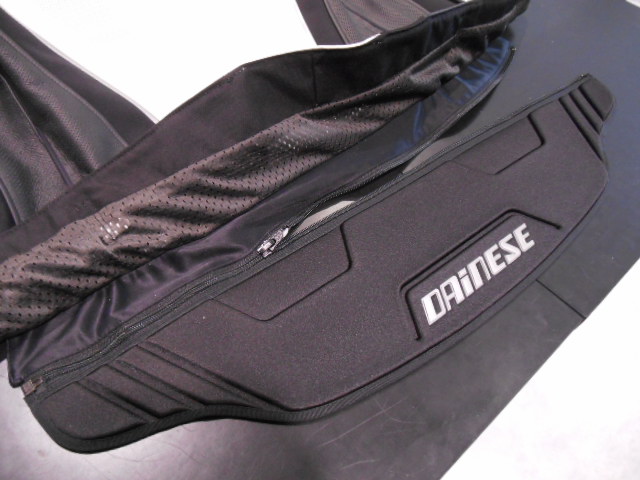 防風、防寒アイテムも再入荷!!_d0330986_12149100.jpg