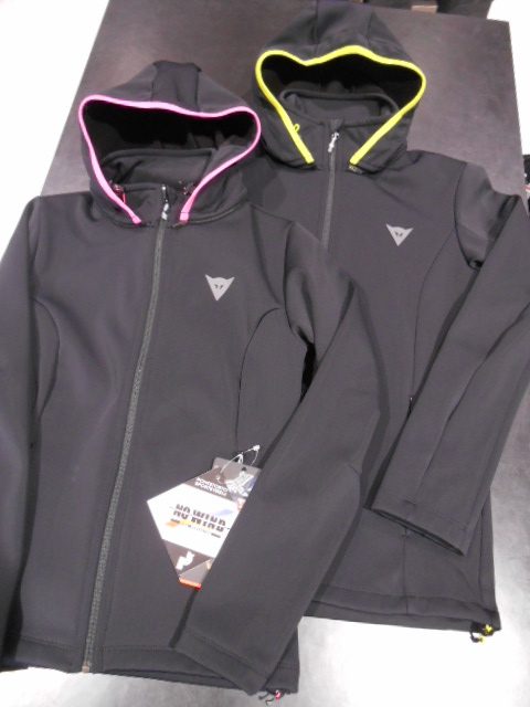 防風、防寒アイテムも再入荷!!_d0330986_1272878.jpg