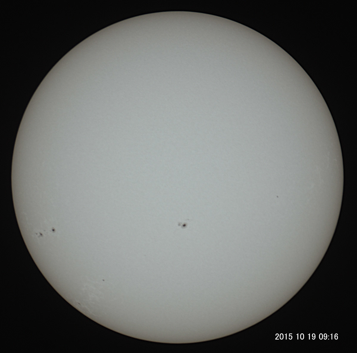 10月19日の太陽_e0174091_13473274.jpg