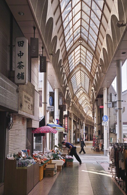 福岡県直方市　殿町商店街。_a0096313_16355311.jpg