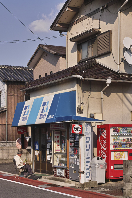 福岡県　直方市の町角。_a0096313_16501944.jpg