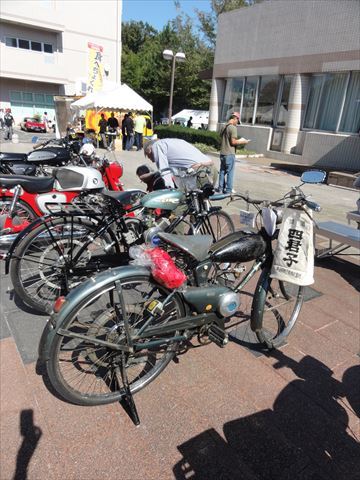 クラッシックカーフェスタIN尾張旭 ①バイク編_f0034816_00413892.jpg